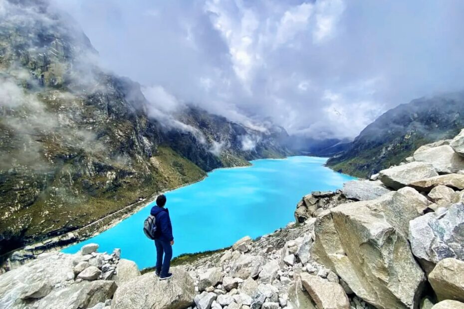 horario de salida de buses a huaraz